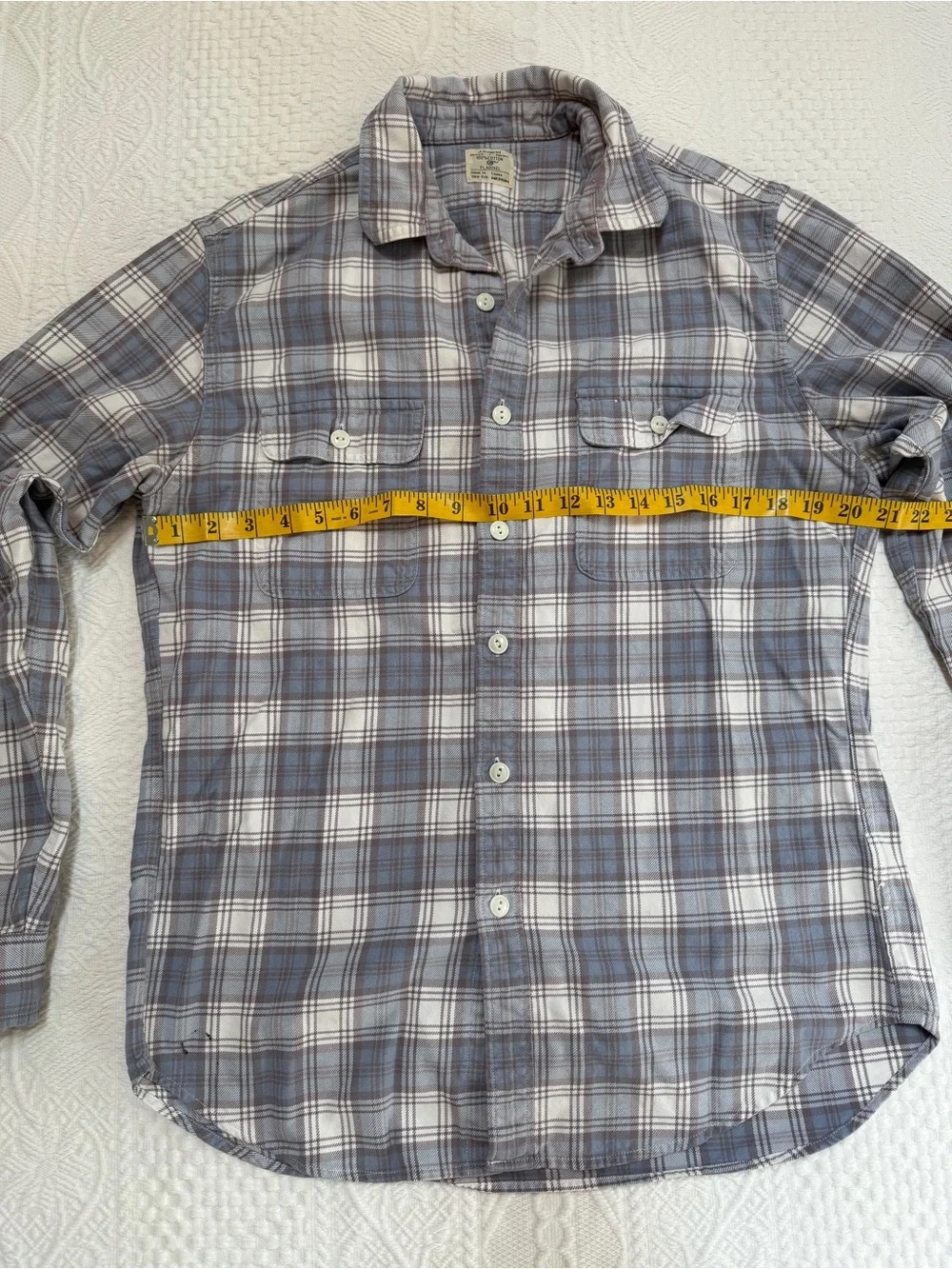 J. Crew Flannel Button Down Shirt Mens Medium Light Blue Gray 100% Cotton